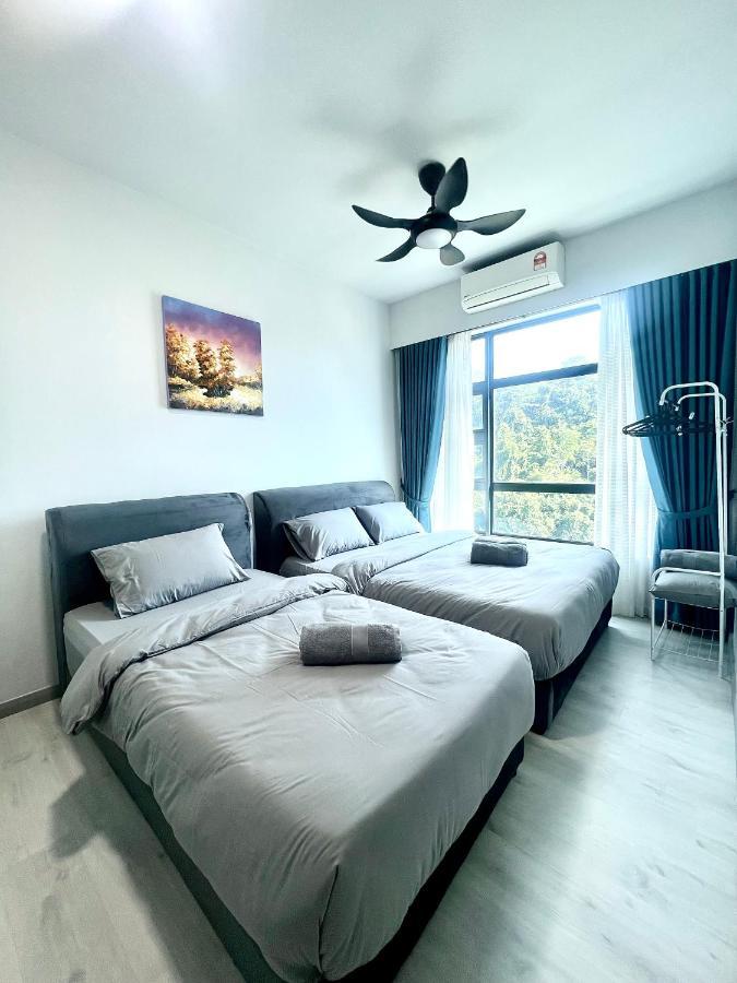 Botiza Suites At Jesselton Quay Kota Kinabalu Exterior photo